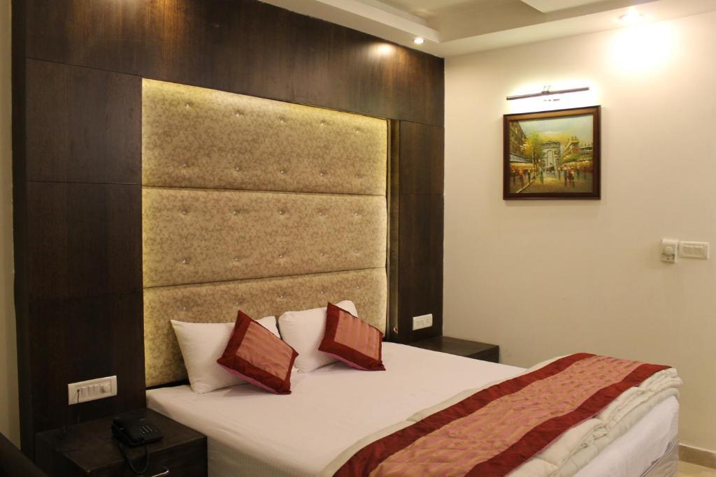 Hotel City Heights Nowe Delhi Zewnętrze zdjęcie